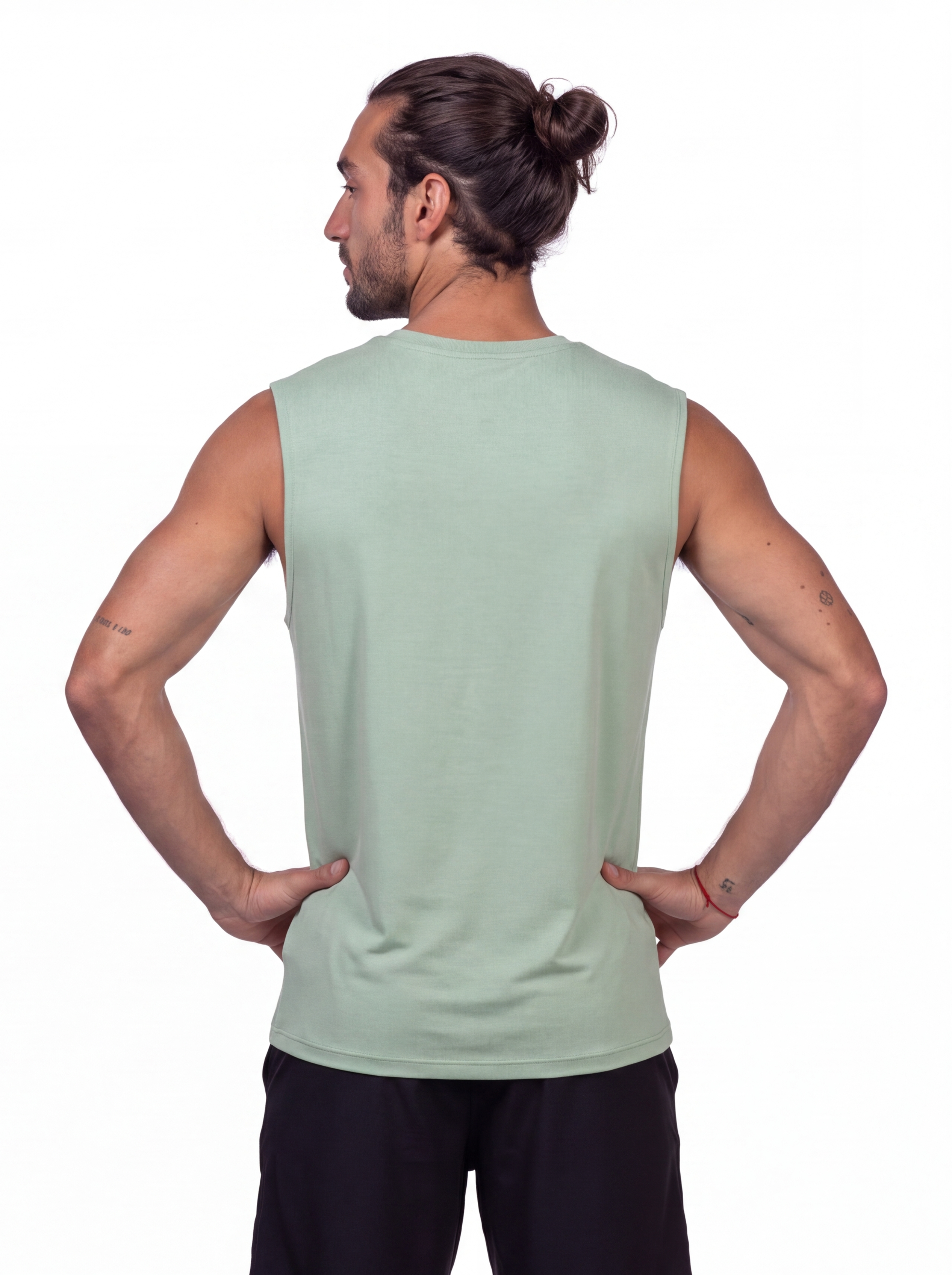 #style_mens-sleeveless+color_pale-green